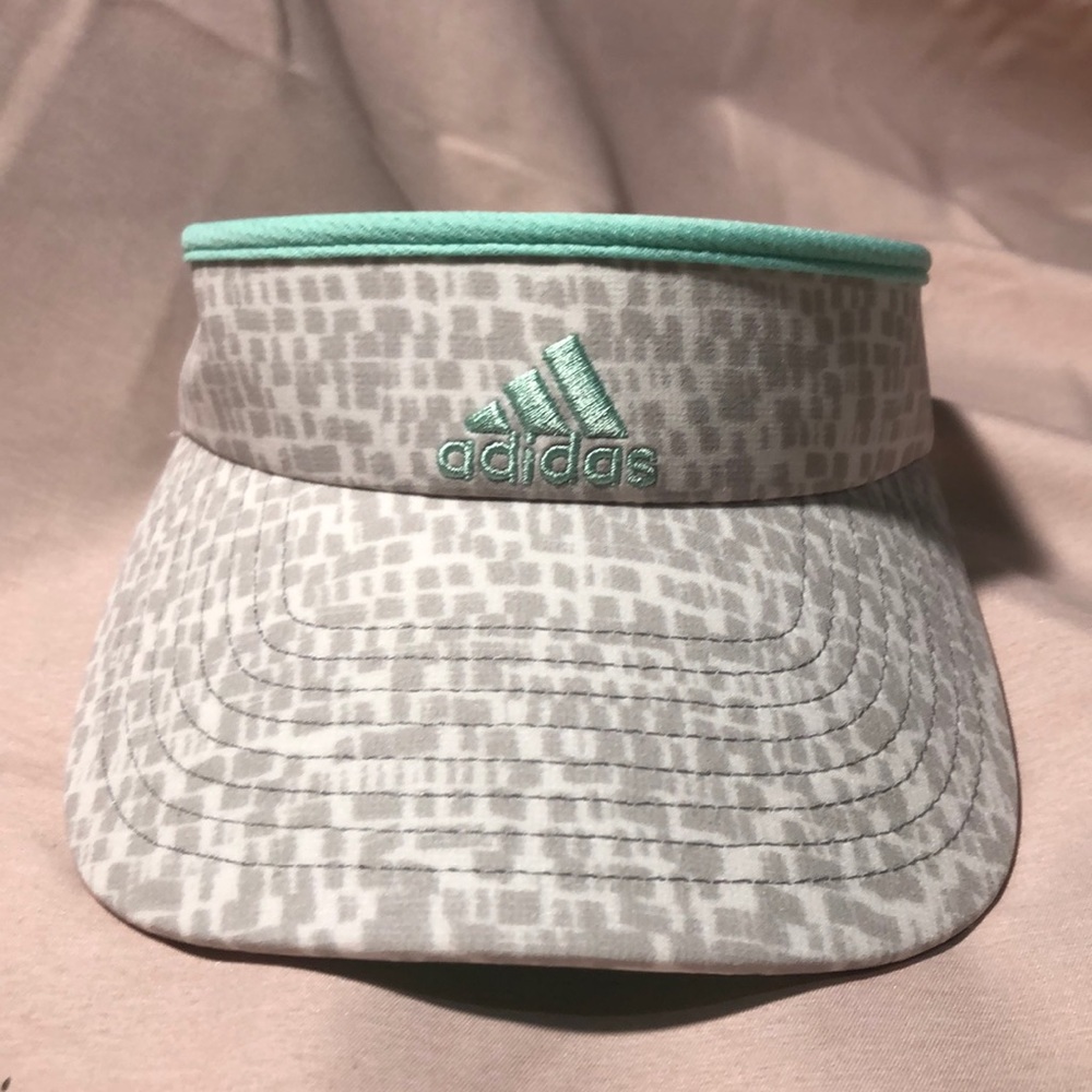 Adidas visor